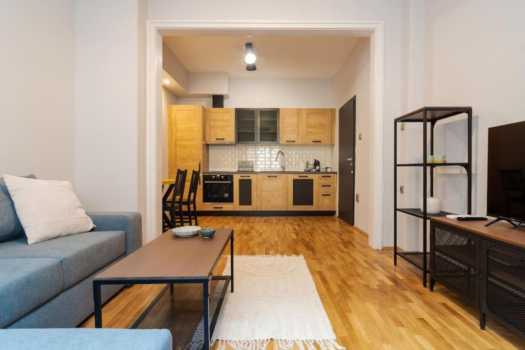 Апартаменти Modern Design 1 Bdrm, 4 Guests, Cente, Near Parliament, Self Check-in